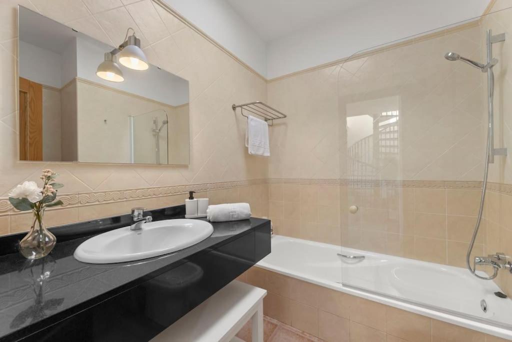 Villa Ramimedi 4 Tías Kültér fotó